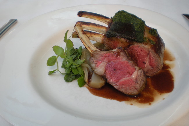 Rack of lamb with herbed crust